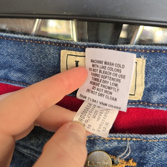 L.L. Bean Fleece Lined Straight Leg Jeans - Picture 4 of 9